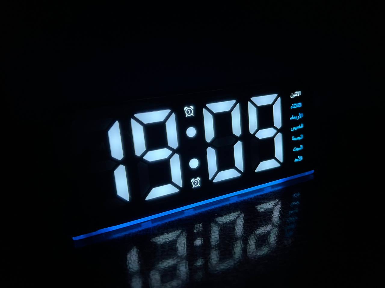 ساعة LED مضيئة، ديكور 3in1 (وقت + منبّه + حرارة)